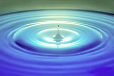 Séance de sonothérapie avec bols tibétains pour une relaxation profonde